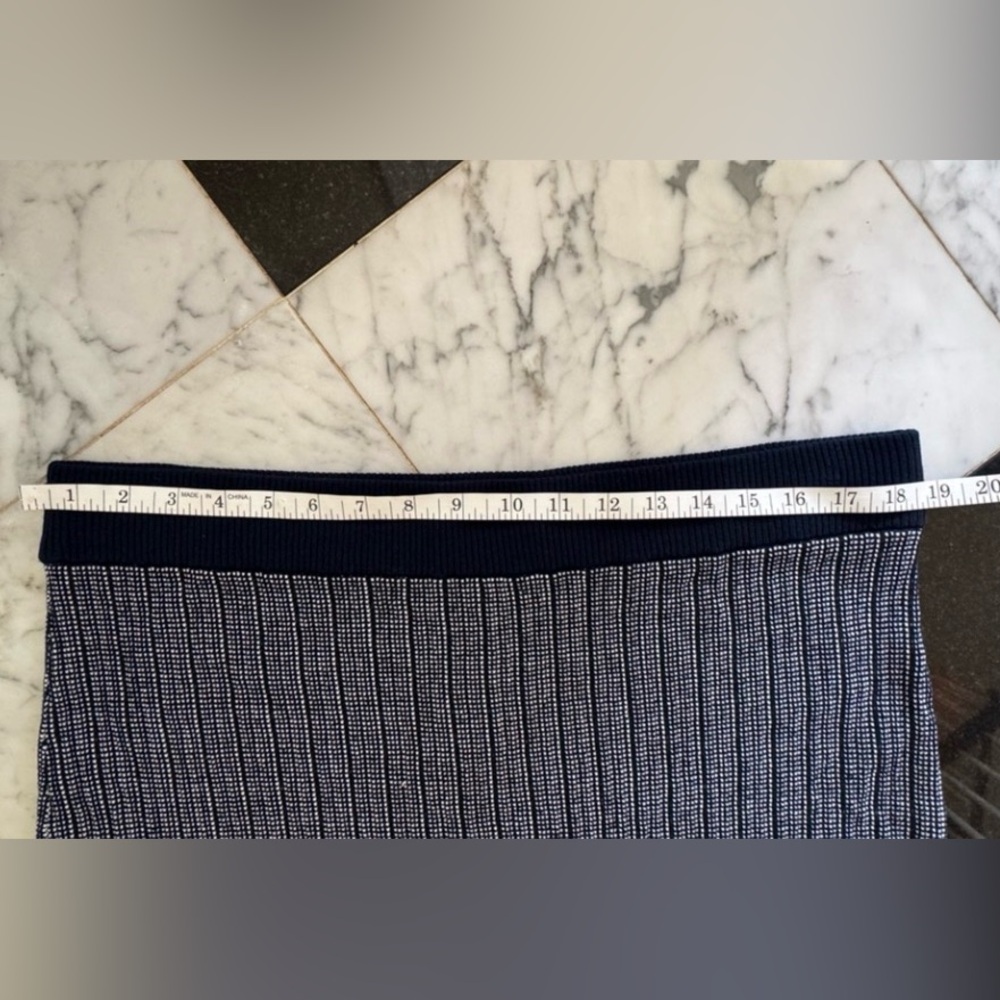 Banana Republic Midi Pull On Ribbed Pencil Column Skirt XL Navy Classic NWT - Picture 7 of 9